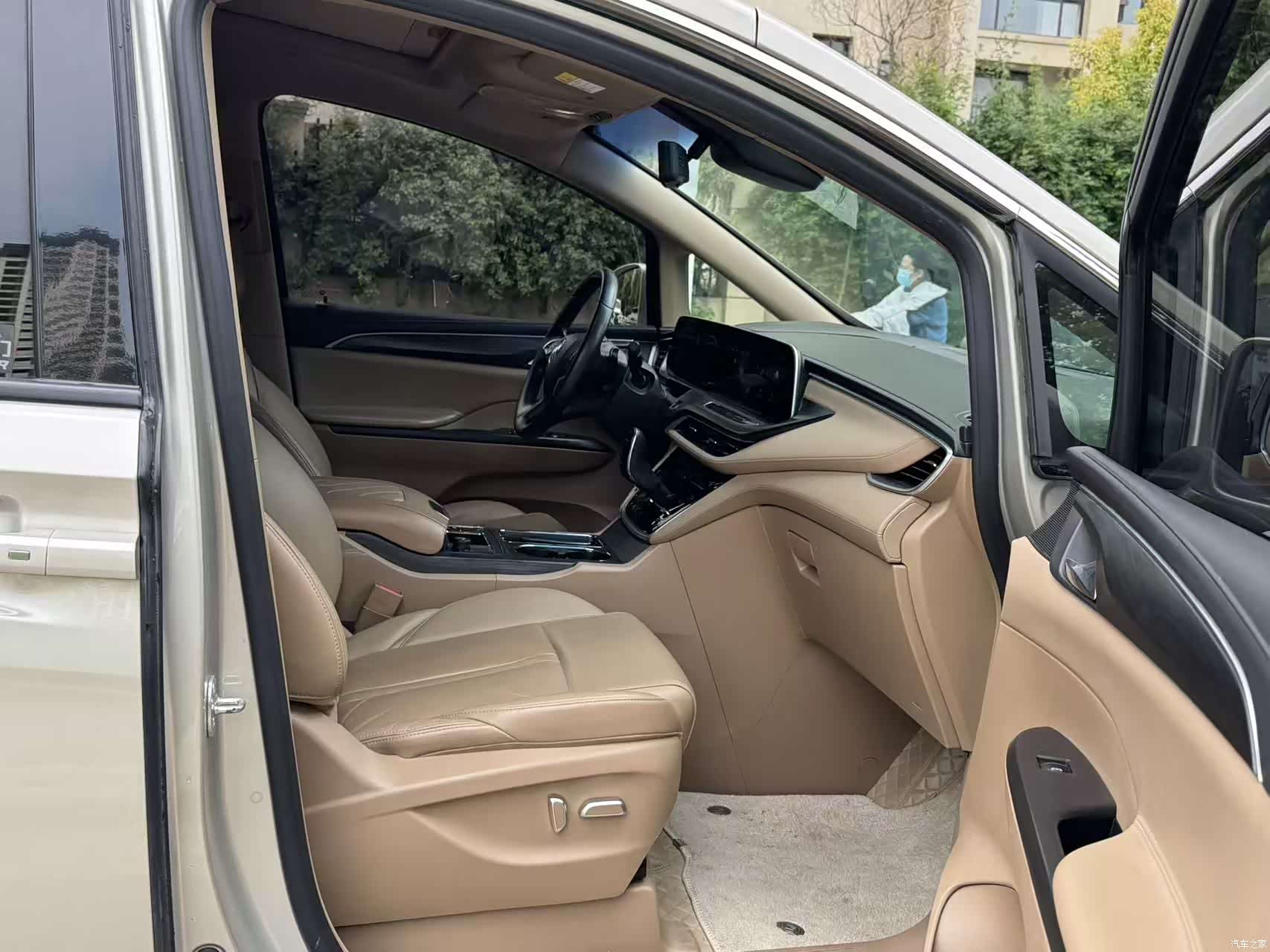 Buick GL8, 2021 8