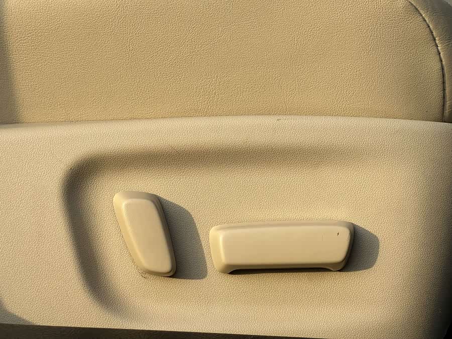 Toyota Crown 2018, фото 24