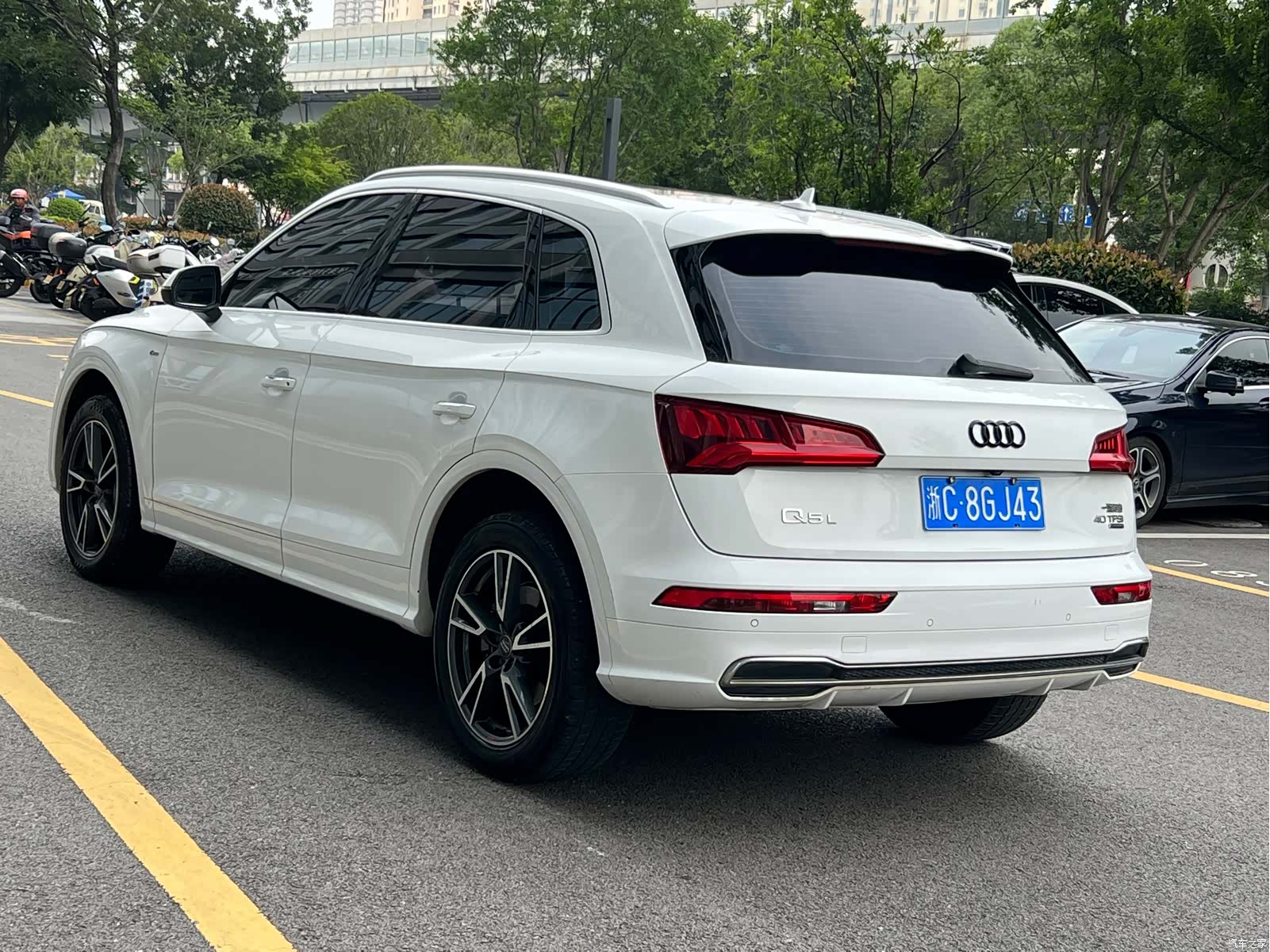 Audi Q5L, 2020 4