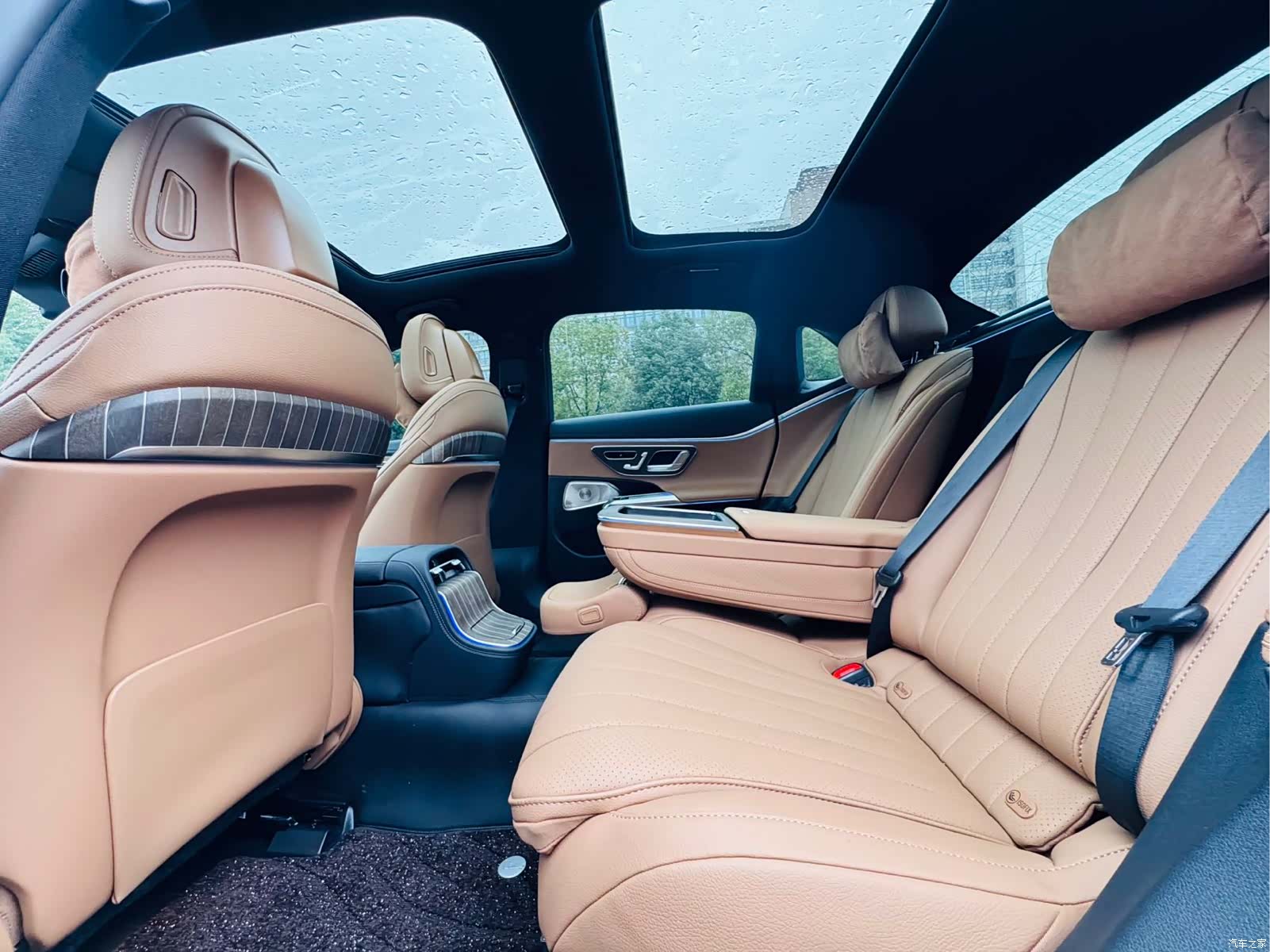 Mercedes-Benz E-Class, 2025 7