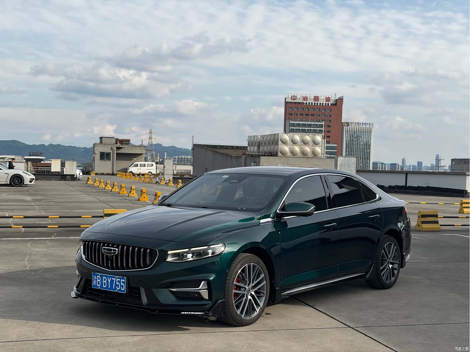 Geely Preface, 2023 1
