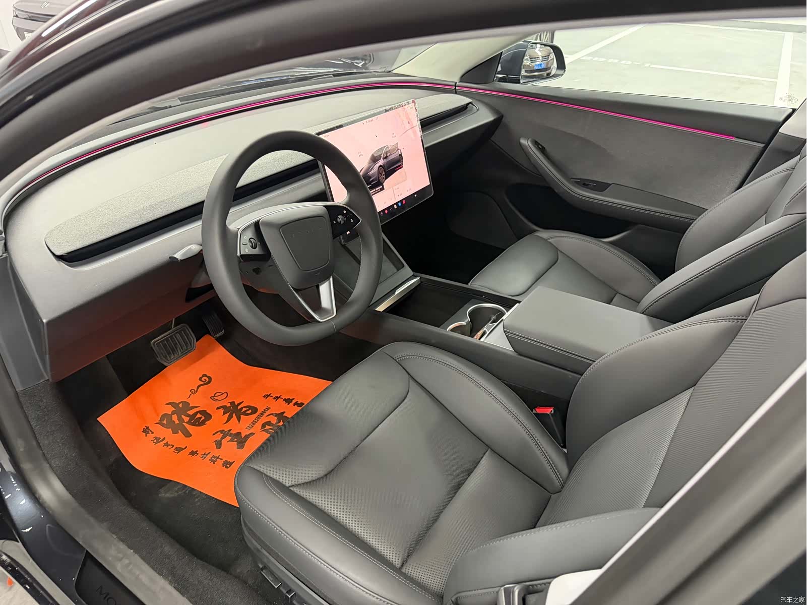 Tesla Model 3, 2026 все фото