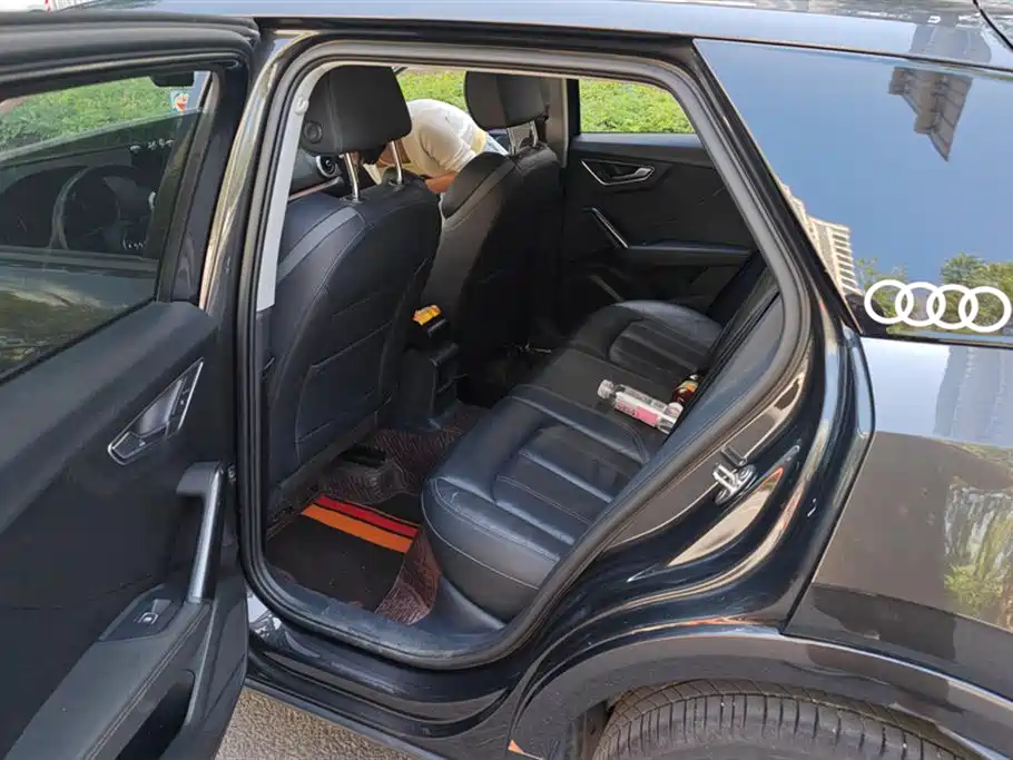 Audi Q2L Audi Q2L