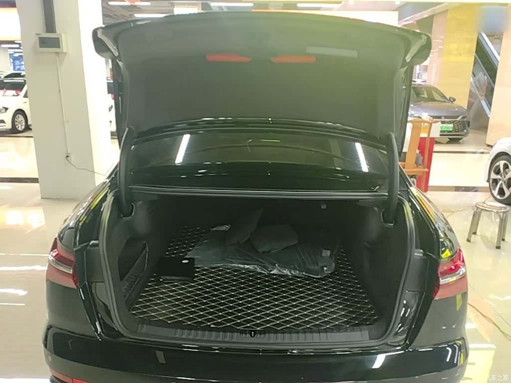 Audi A6L, 2023 19