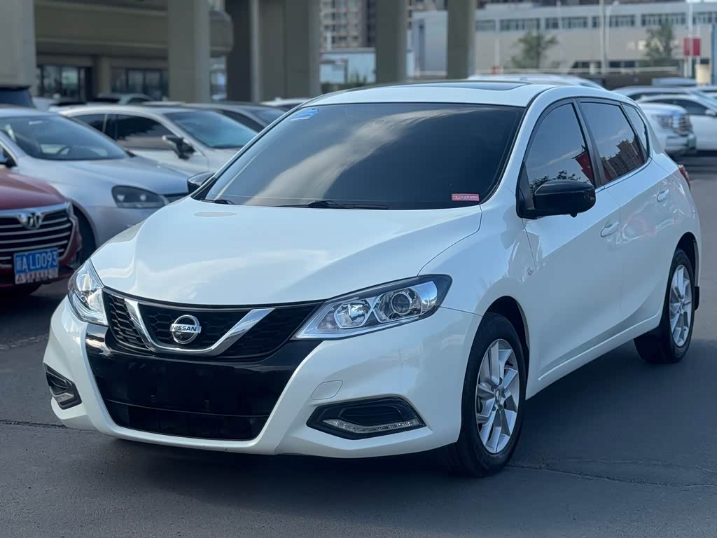 Nissan Tiida