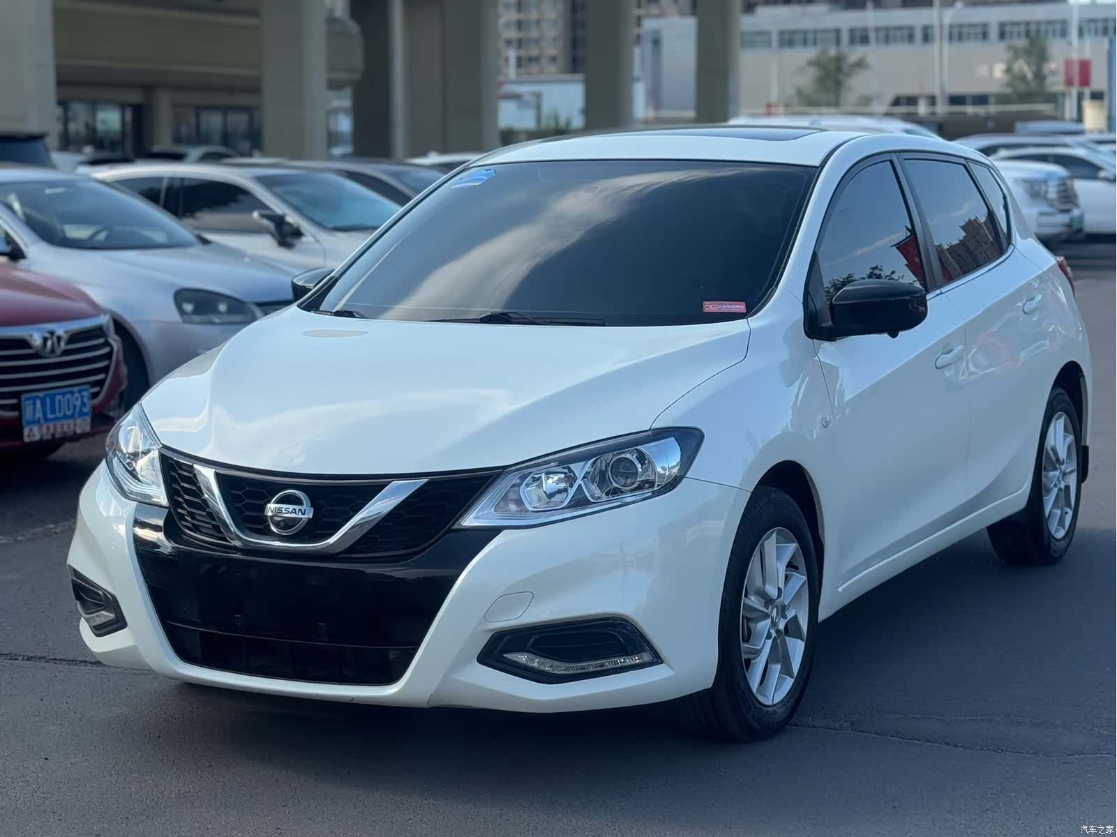 Nissan Tiida
