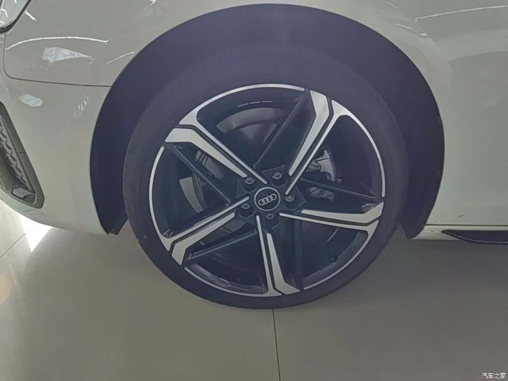 Audi A4L, 2024 23
