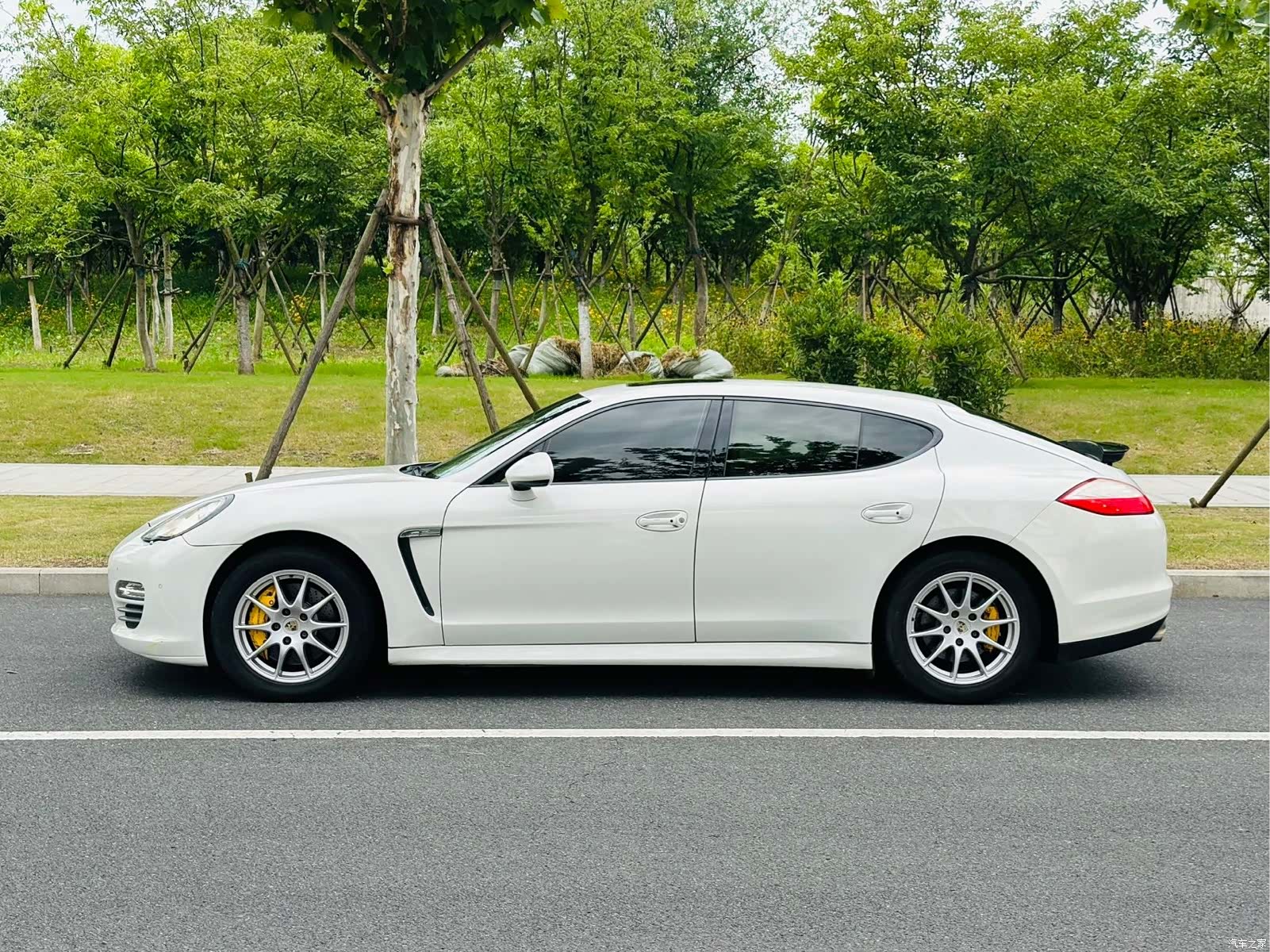 Porsche Panamera, 2011 7