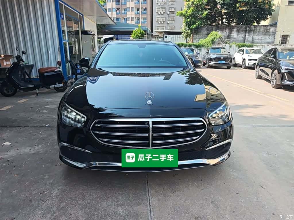 Mercedes-Benz E-Class, 2023 3