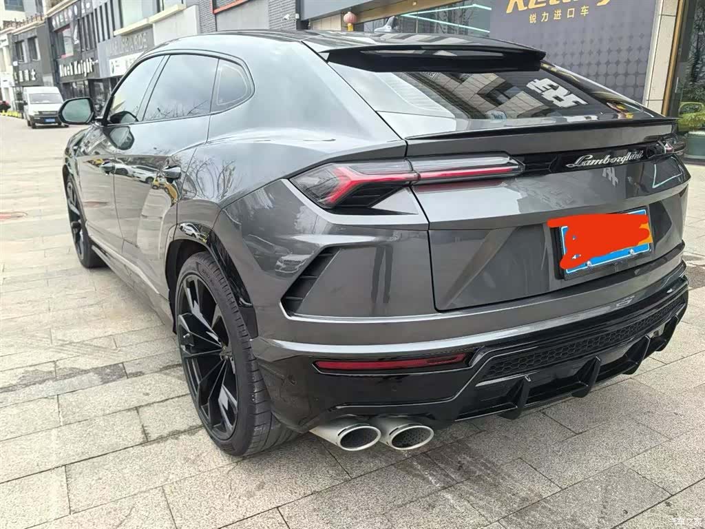 Lamborghini Urus, 2025 8