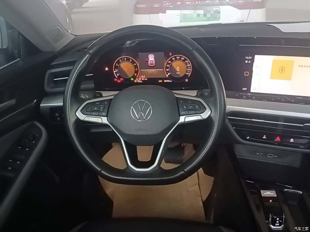 Volkswagen Lamando, 2022 11
