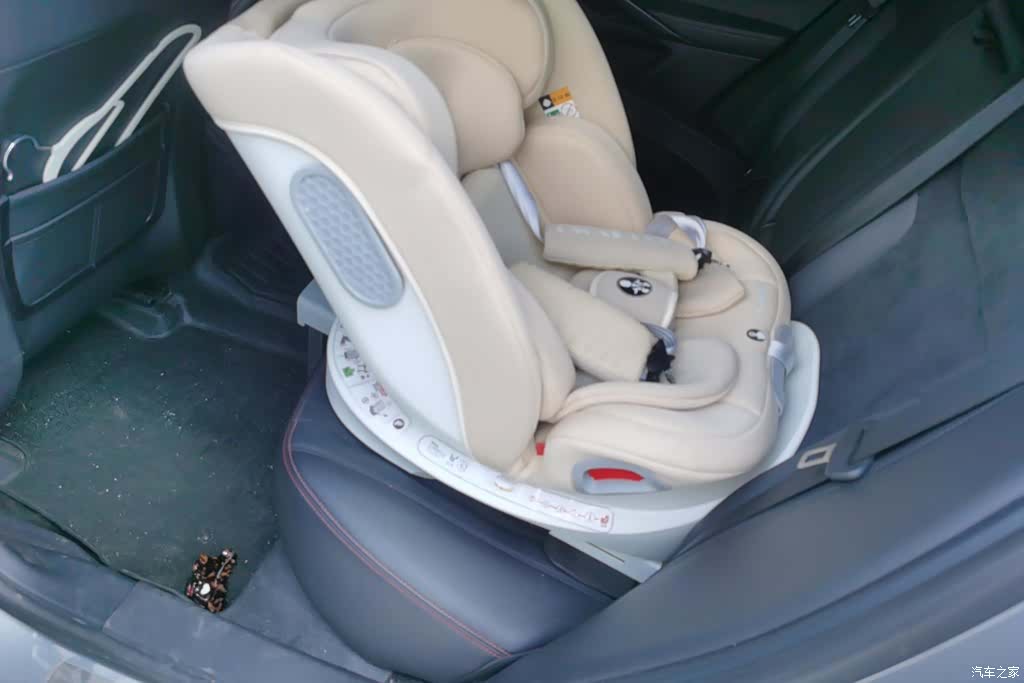 Ford Mondeo, 2023 11