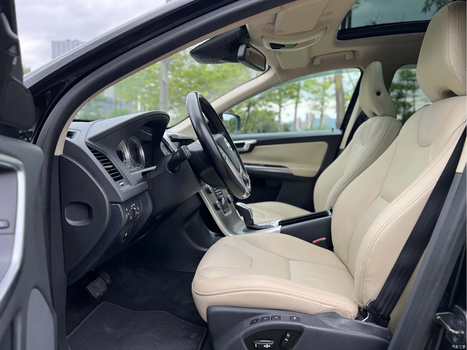 Volvo XC60, 2012 8