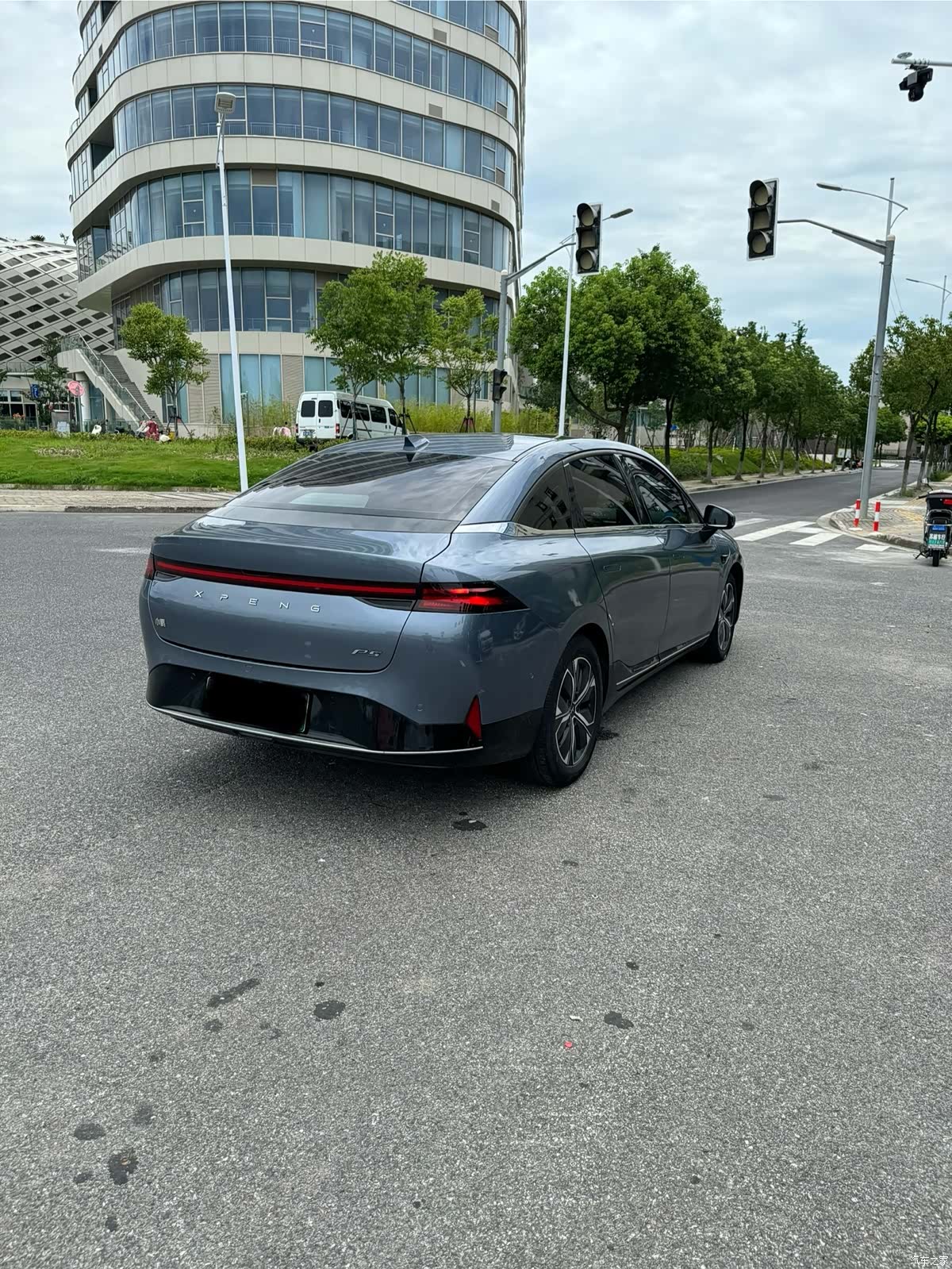 Xpeng P5, 2022 14