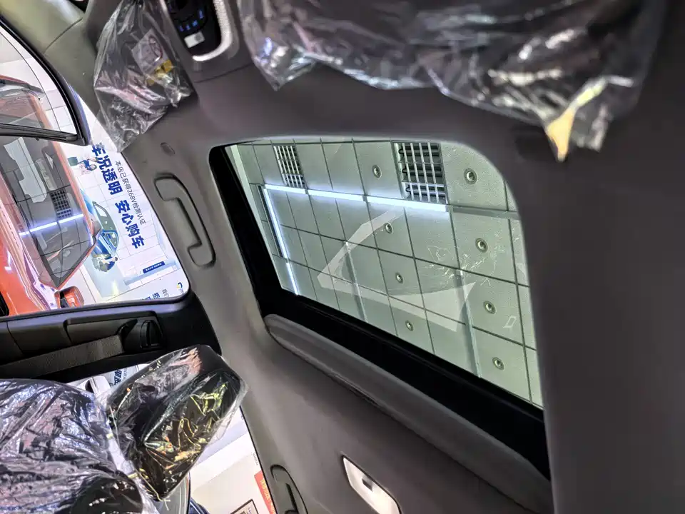 Toyota Corolla Sharp amplifier