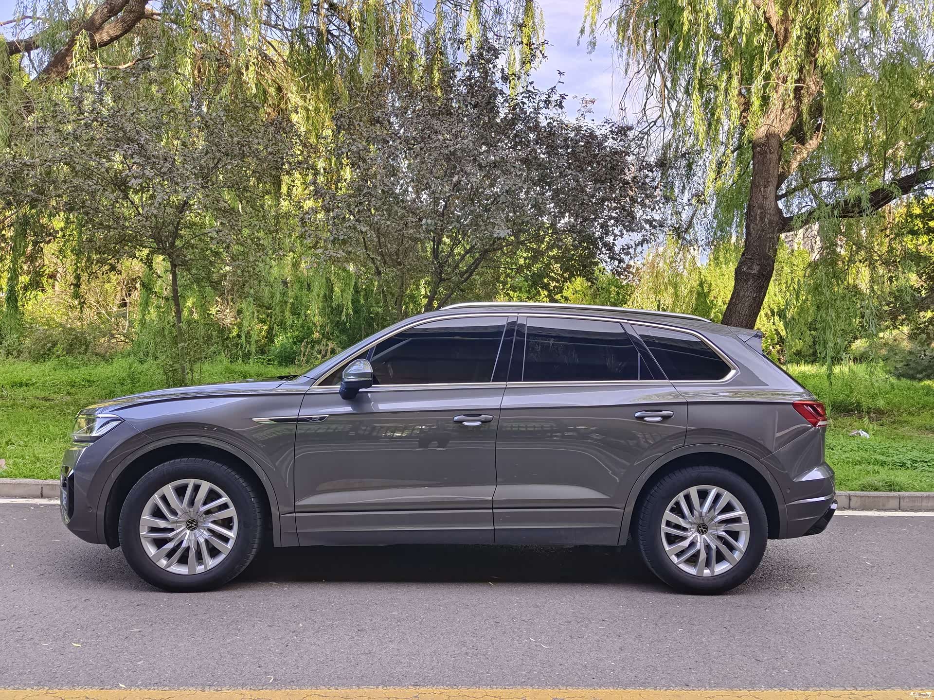Volkswagen Touareg, 2023 3