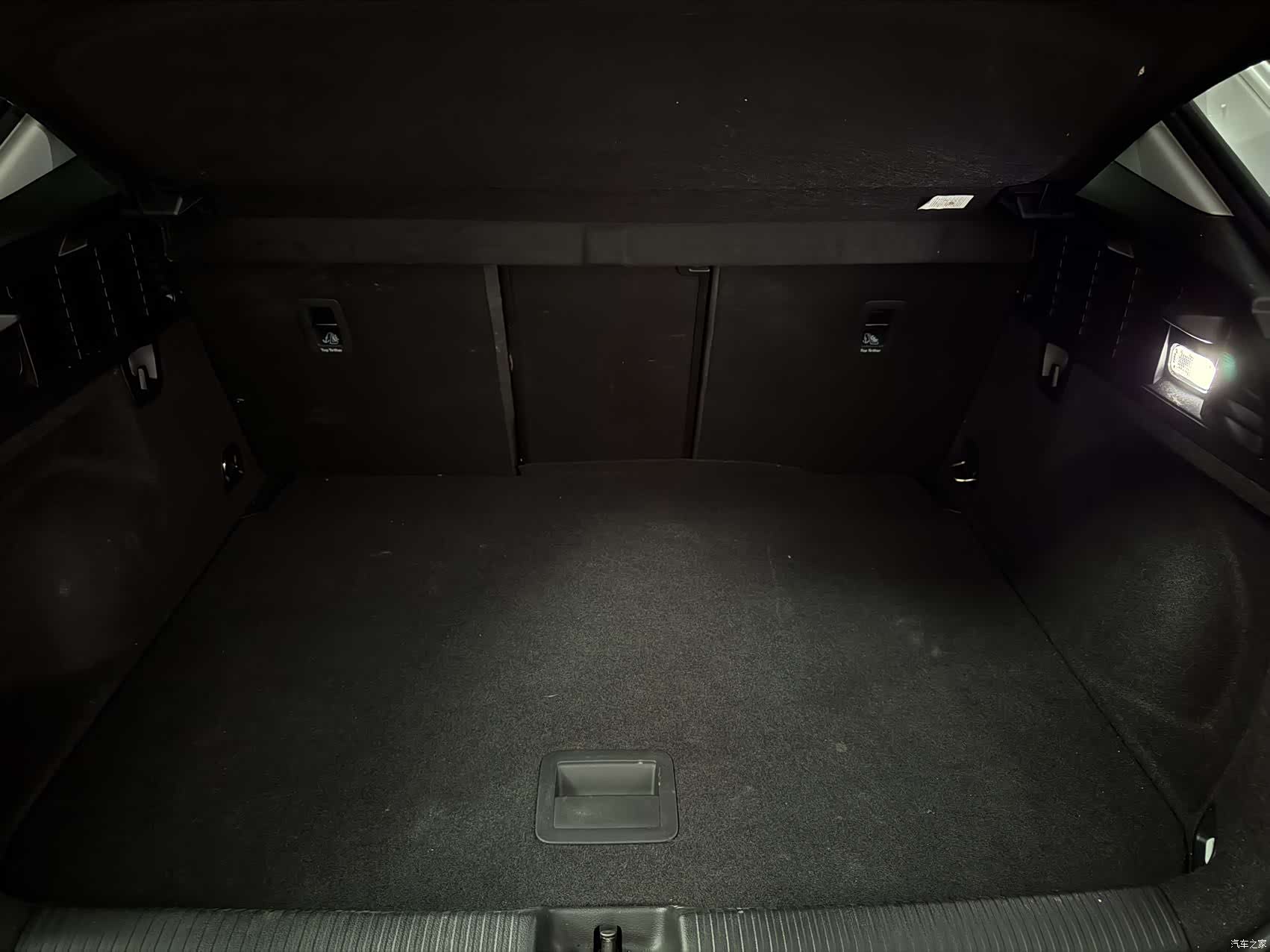Audi Q2L, 2022 17