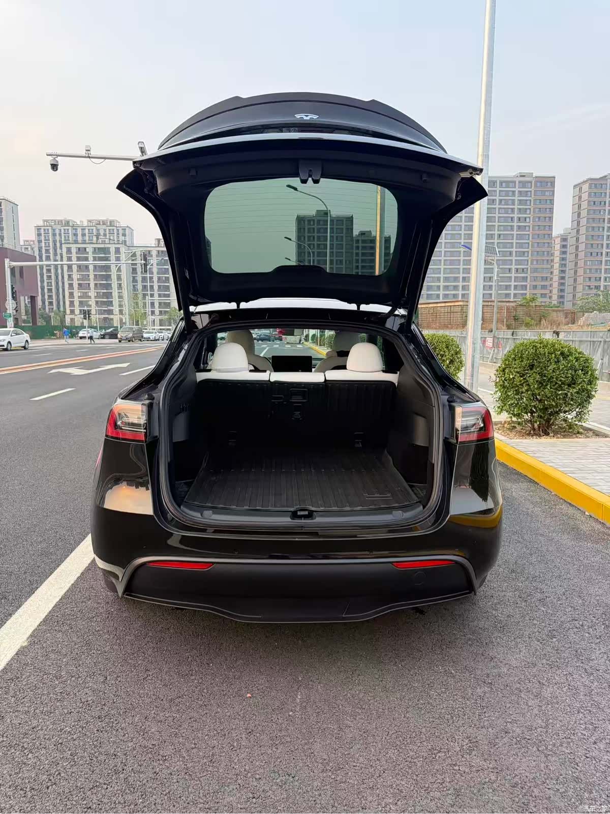 Tesla Model Y, 2021 17