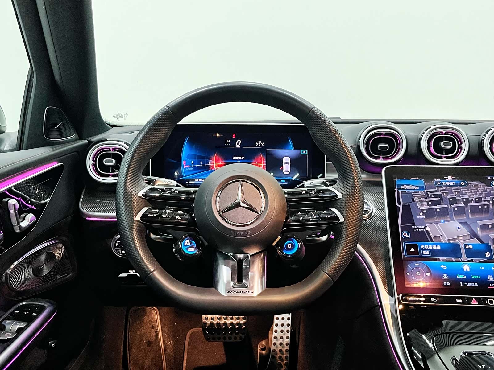 Mercedes-Benz C-Class, 2025 14