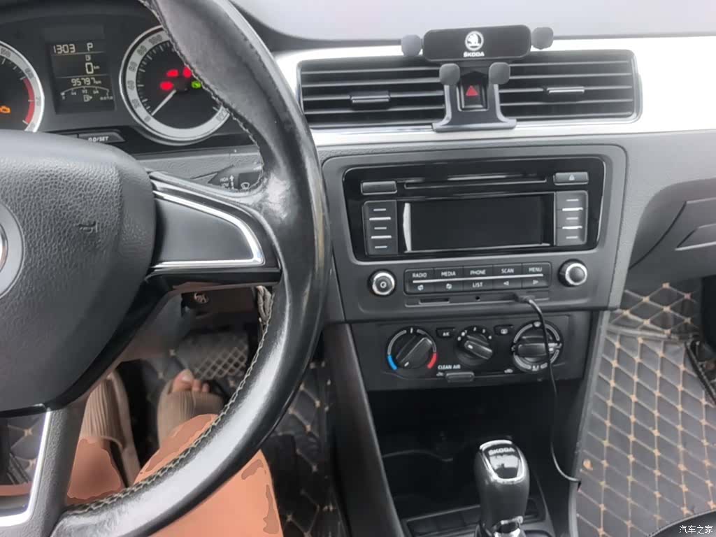Skoda Rapid, 2018 10