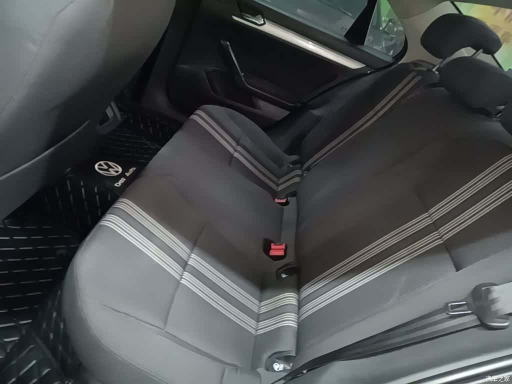 Volkswagen Lamando, 2017 17