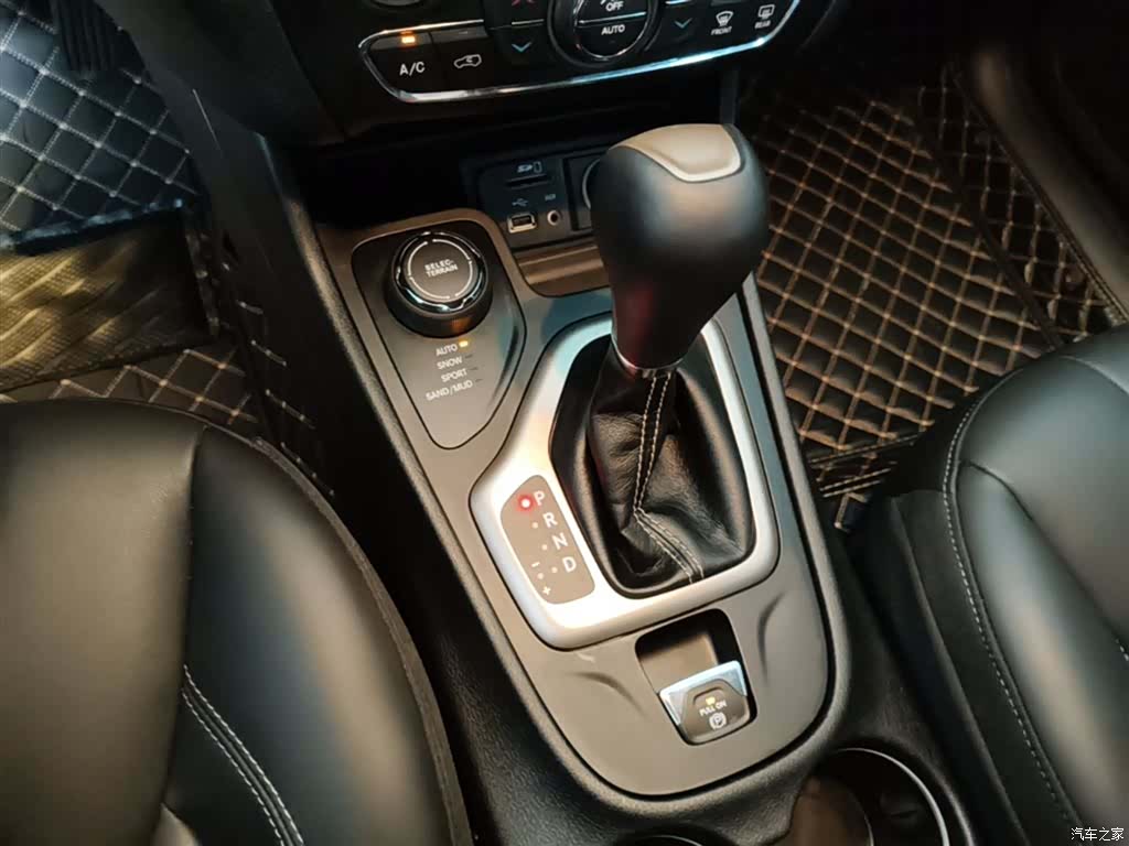 Jeep Cherokee, 2018 14