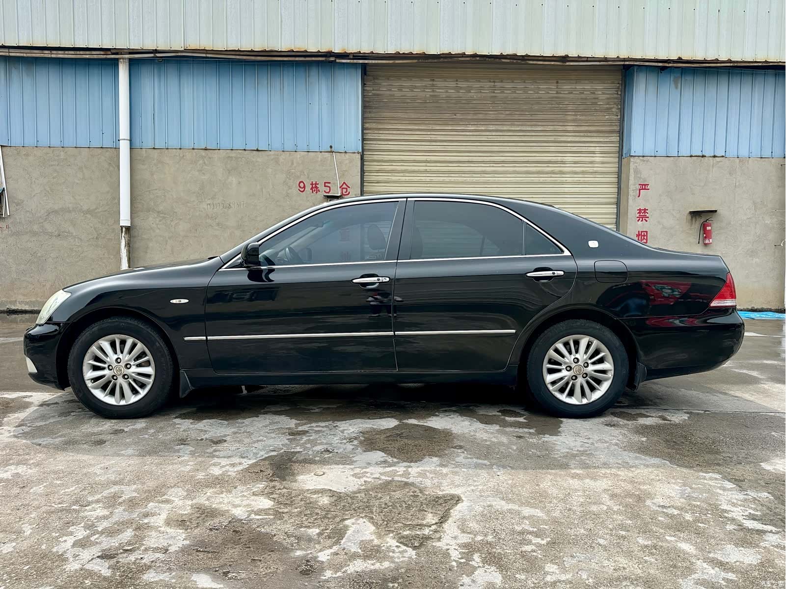 Toyota Crown, 2005 3