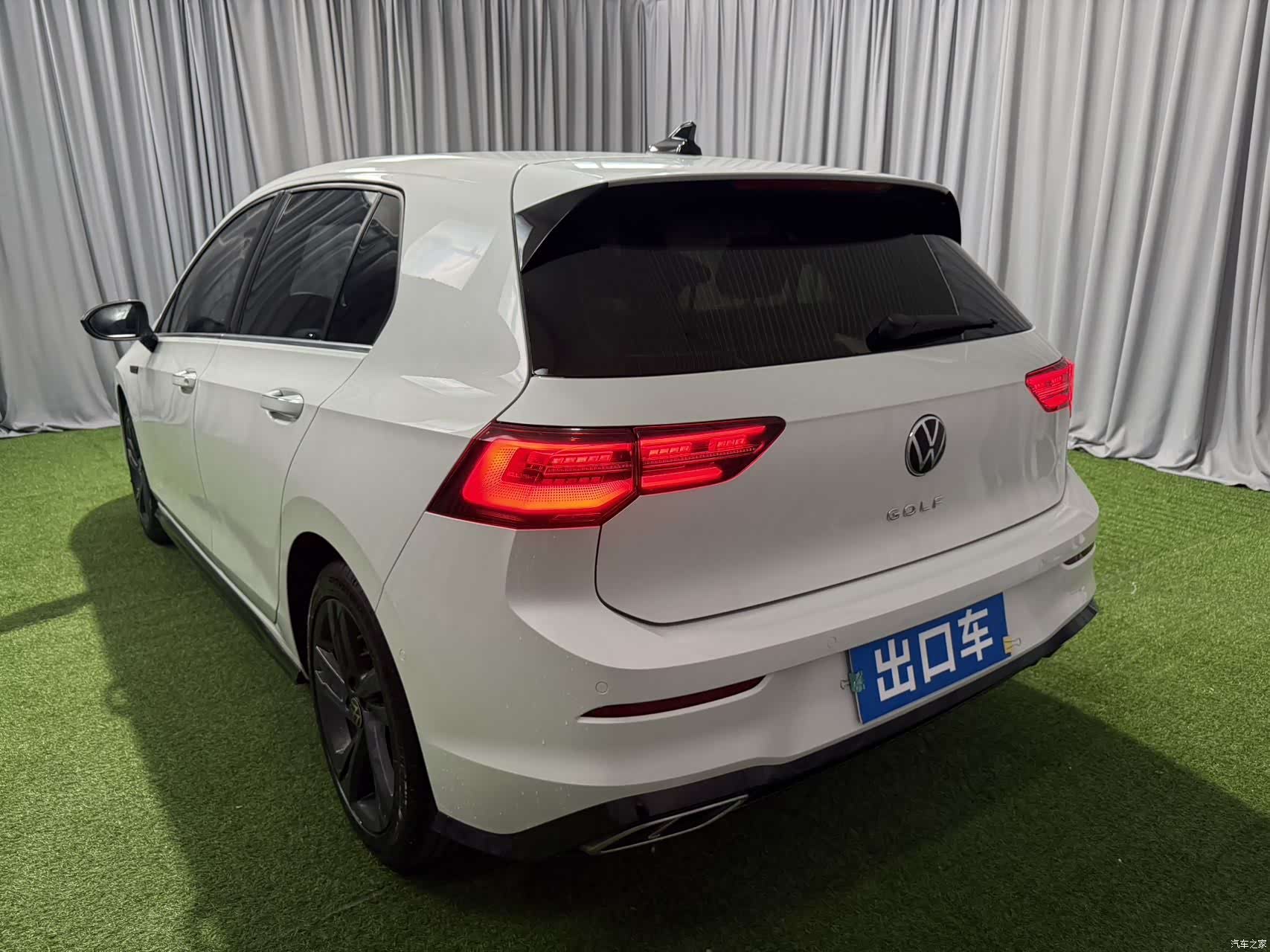 Volkswagen Golf, 2022 все фото