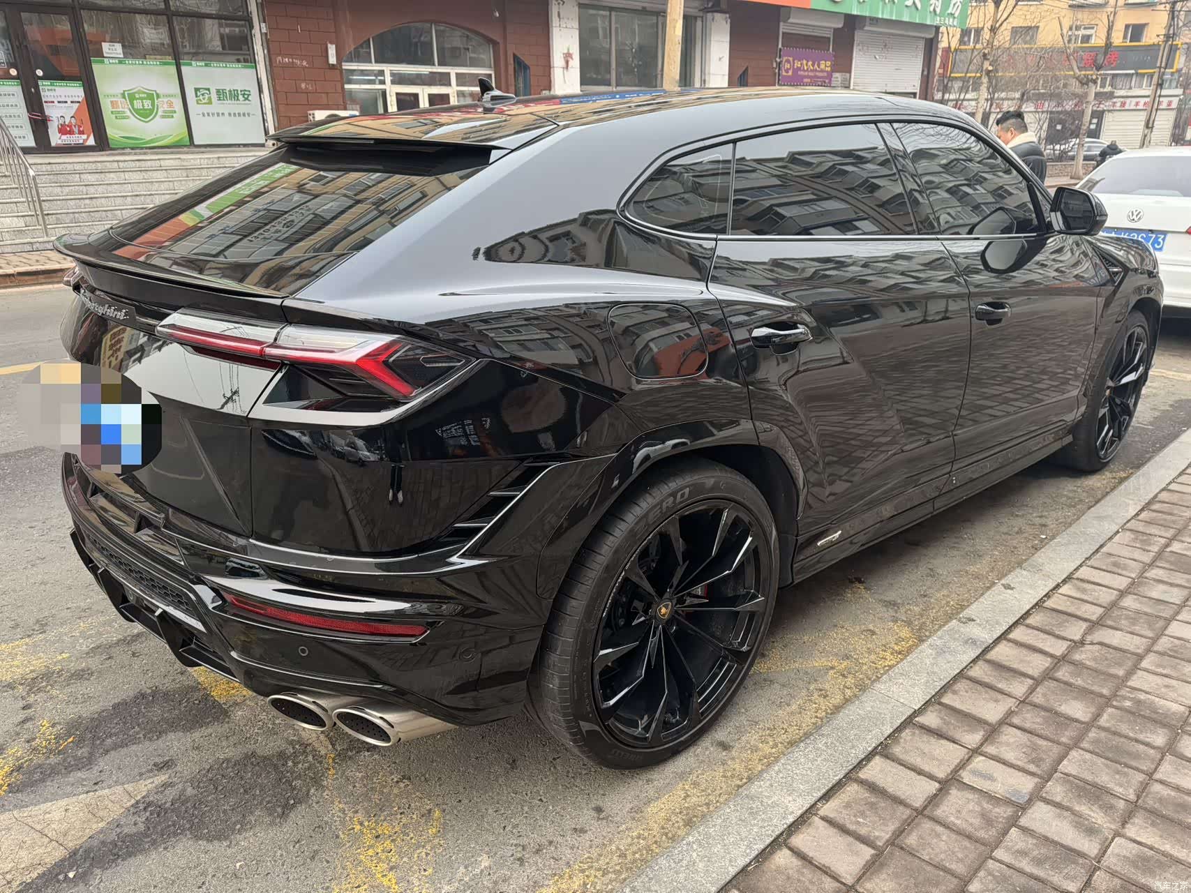 Lamborghini Urus, 2024 8