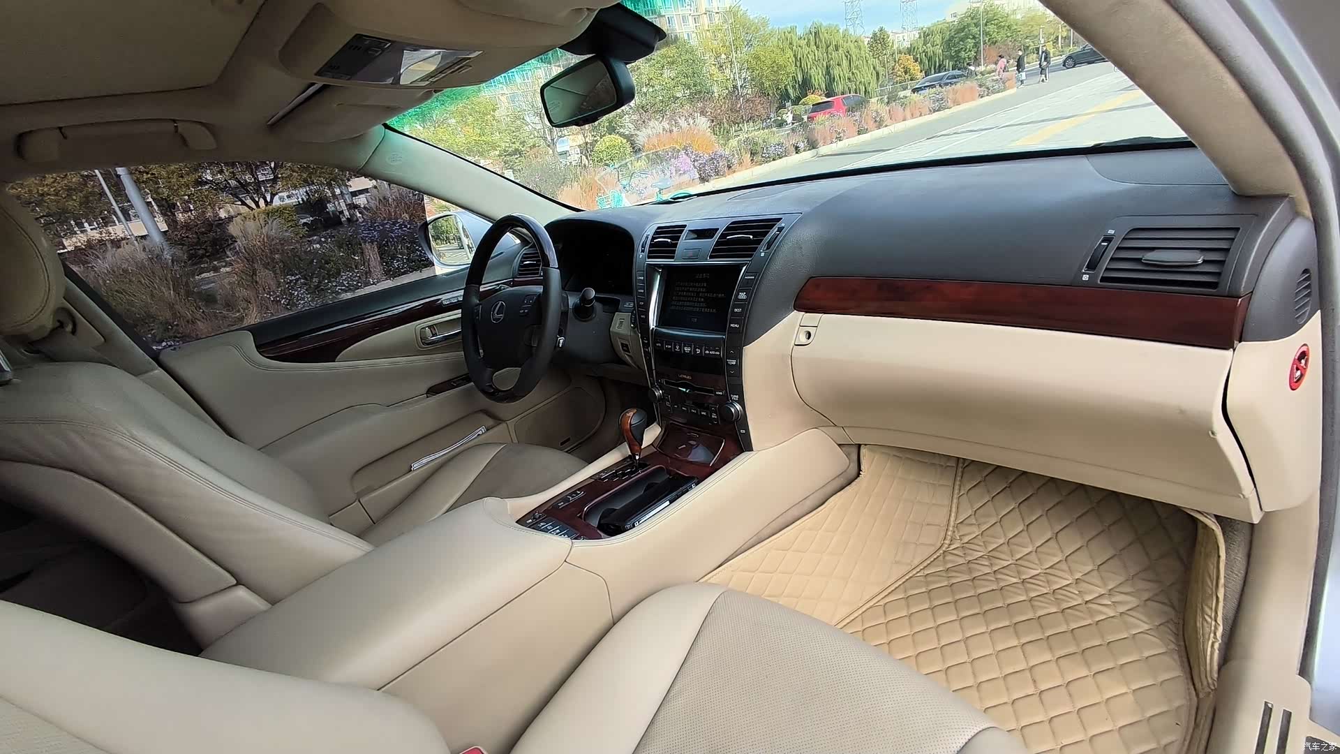 Lexus LS, 2007 21