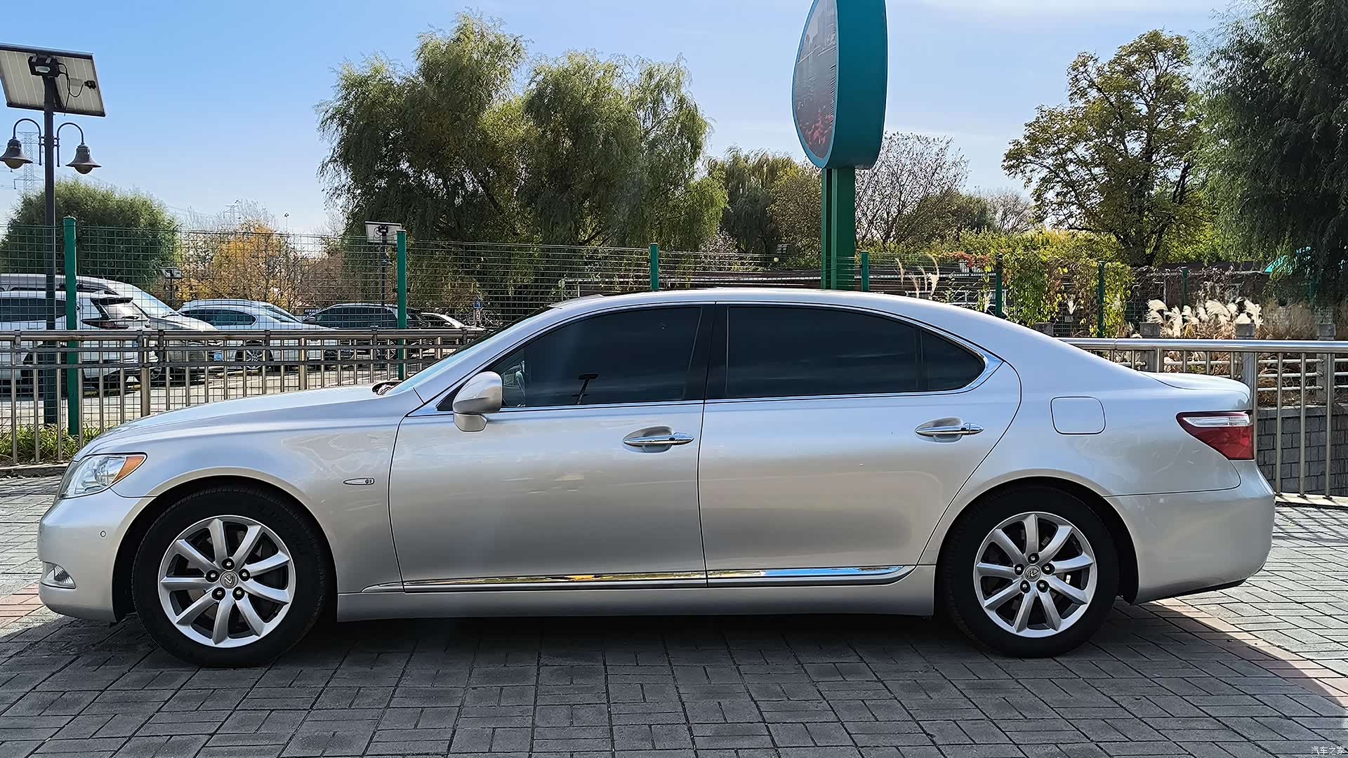 Lexus LS, 2007 24