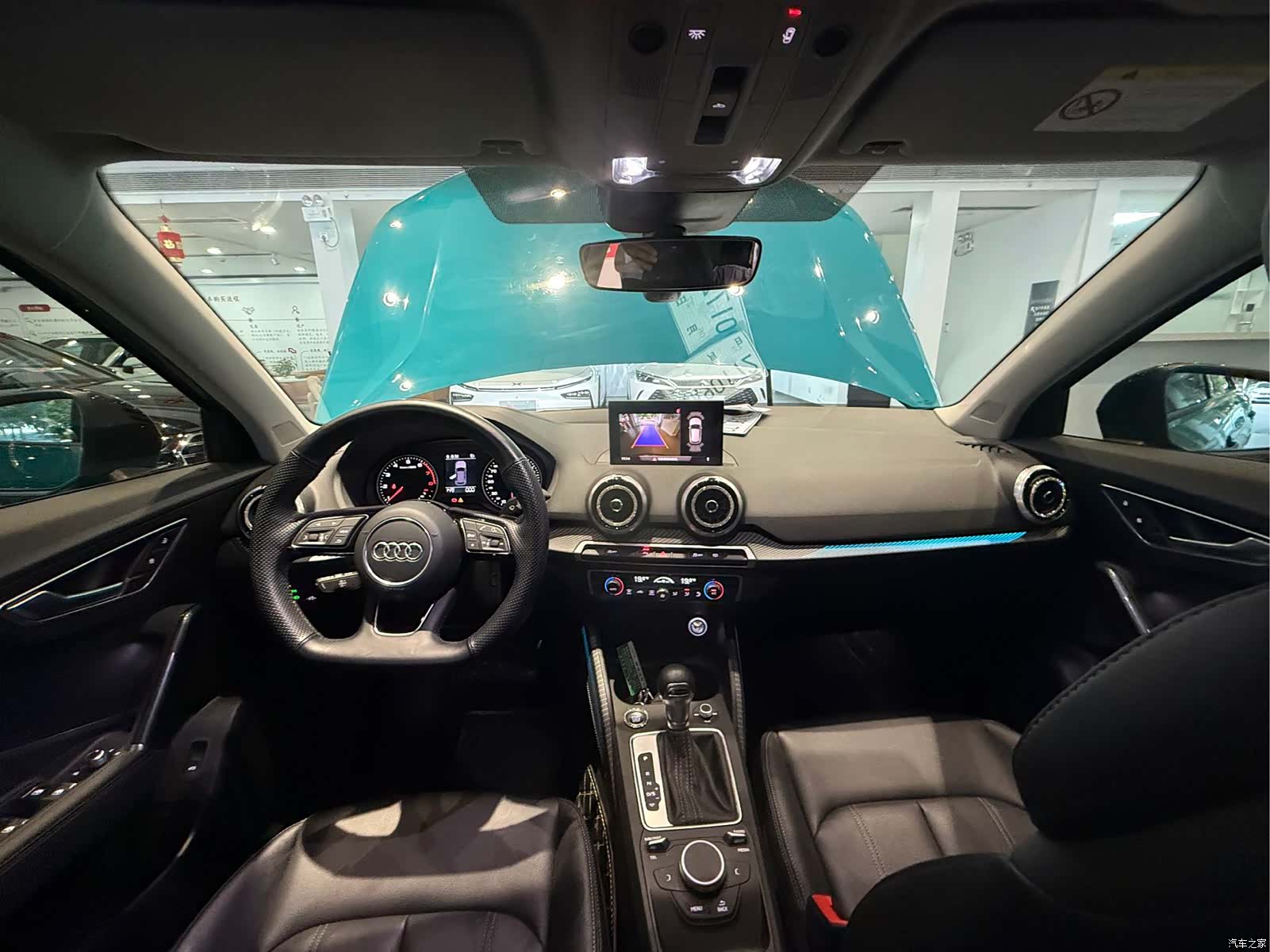 Audi Q2L, 2022 15