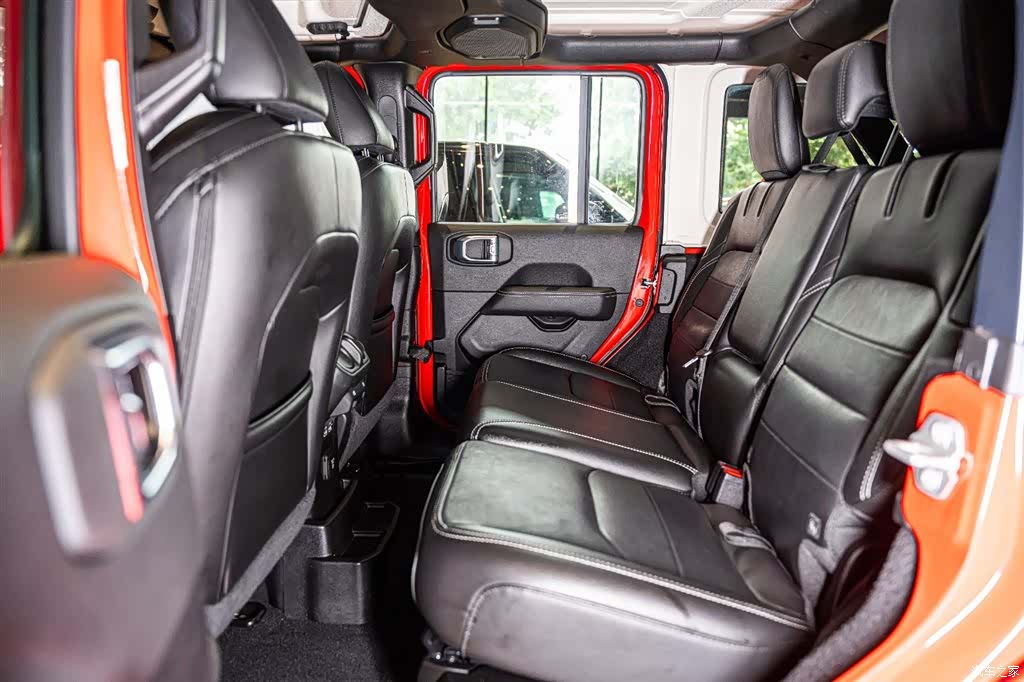 Jeep Wrangler, 2021 12
