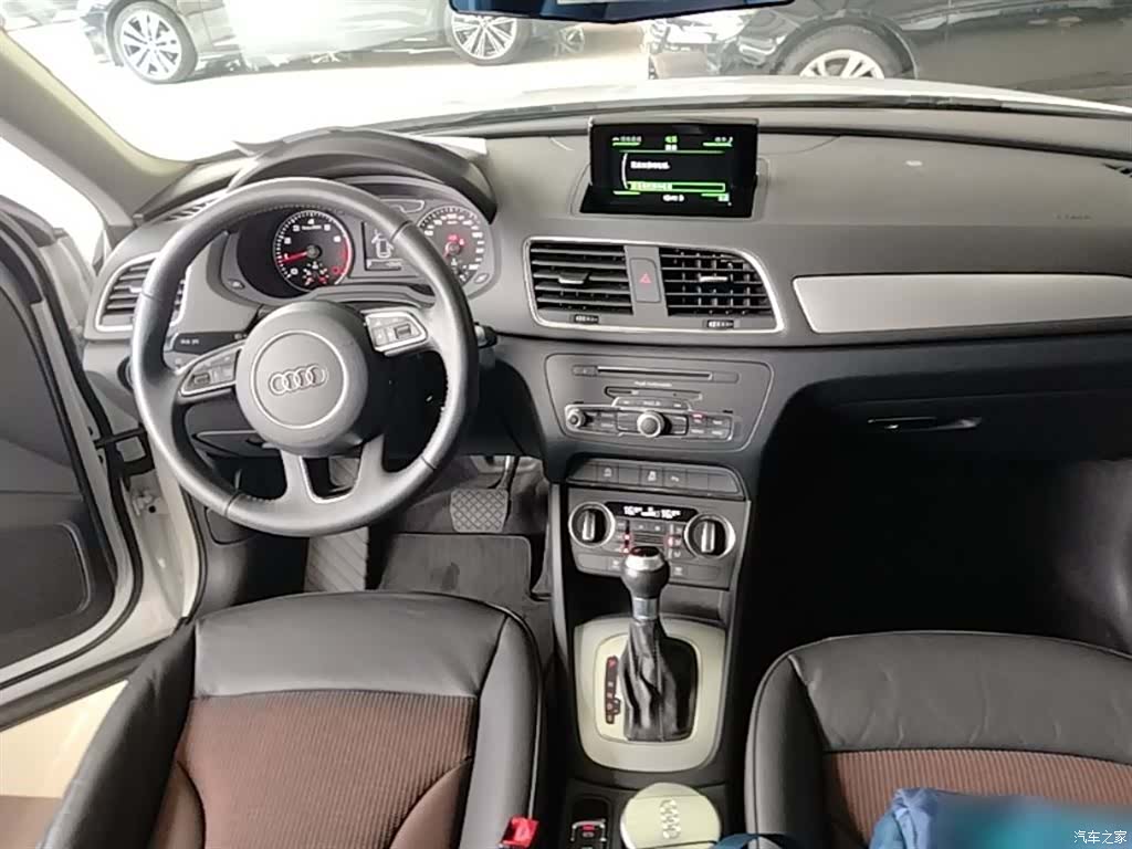 Audi Q3, 2019 10