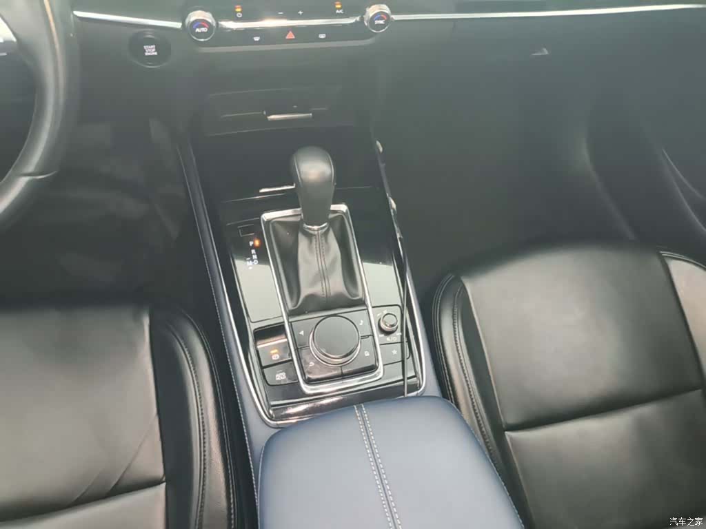 Mazda CX-30, 2020 14