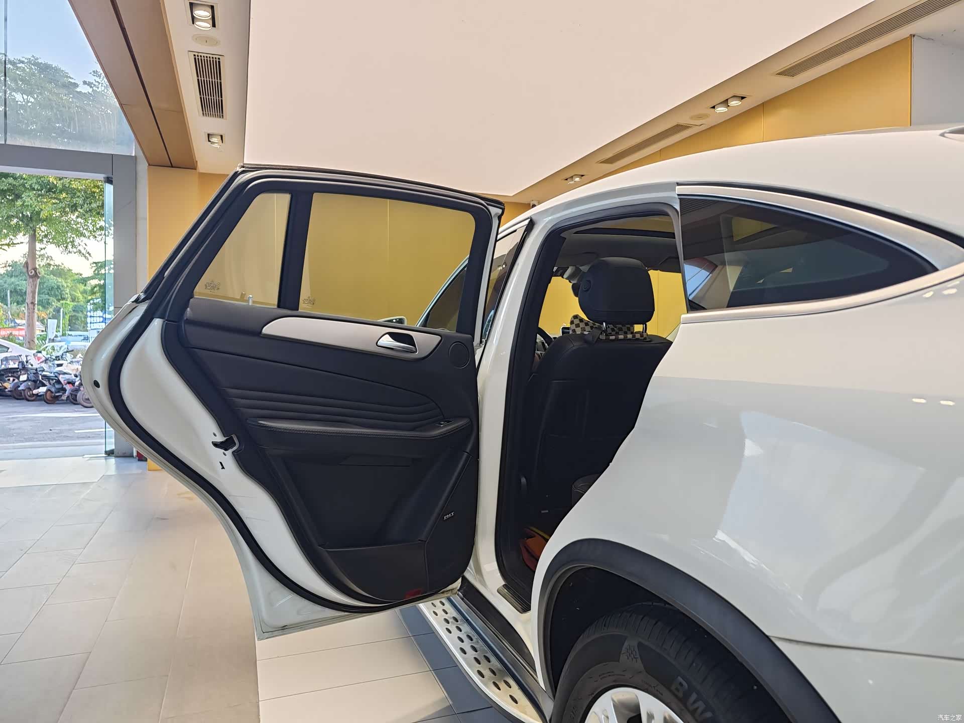 Mercedes-Benz GLE, 2016 24