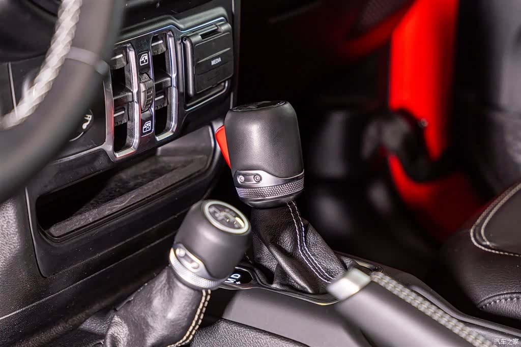 Jeep Wrangler, 2021 14