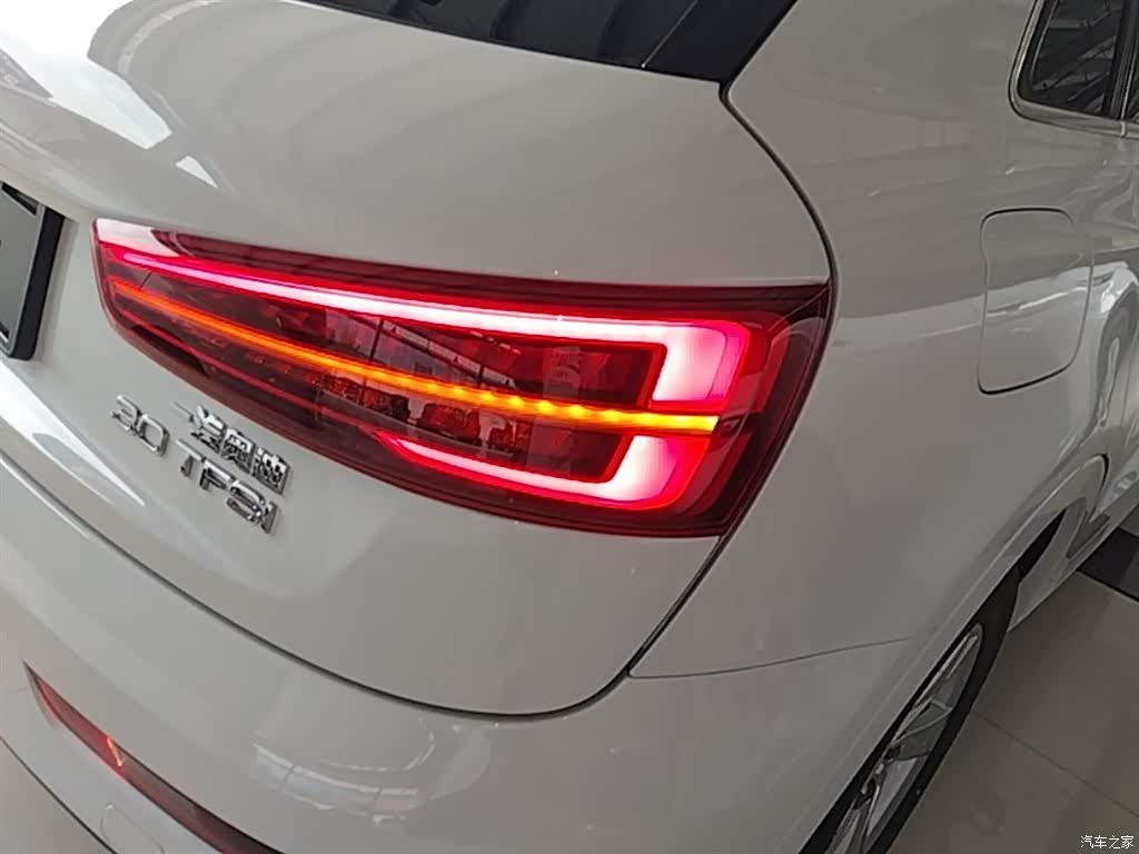 Audi Q3, 2019 8