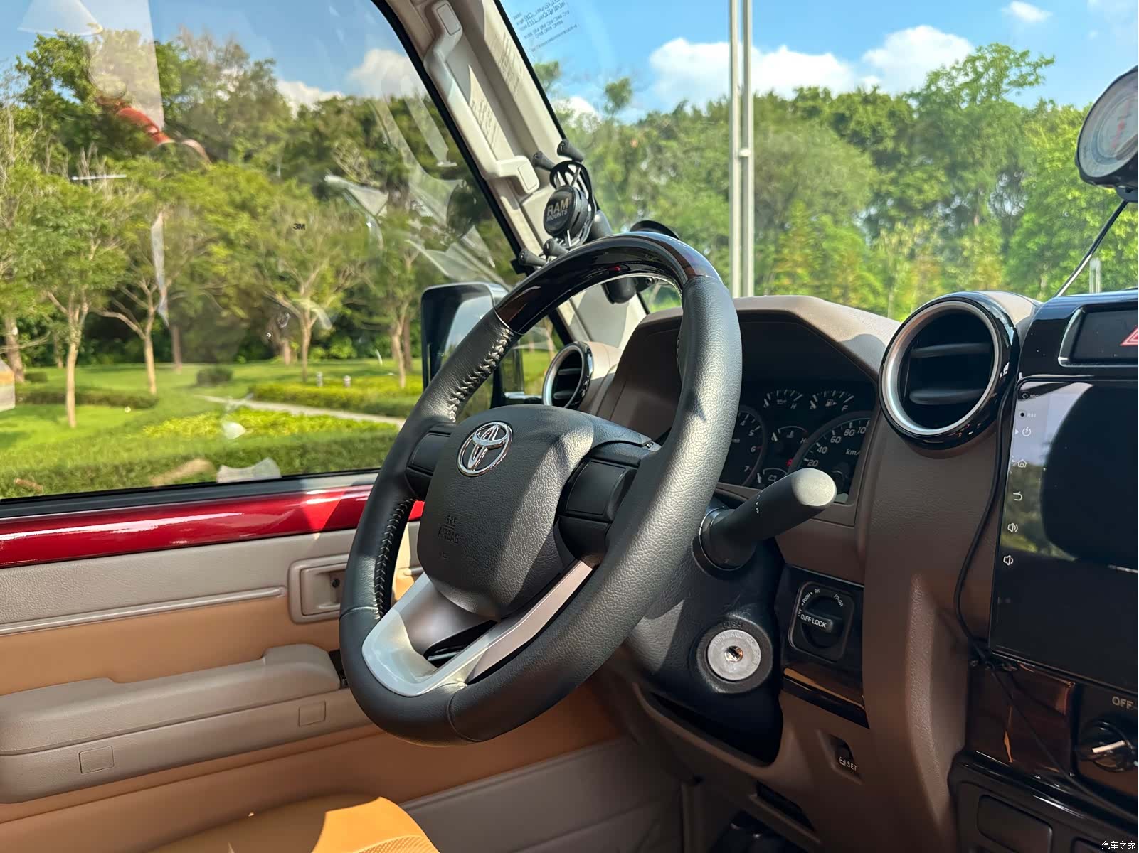 Toyota Land Cruiser, 2022 10