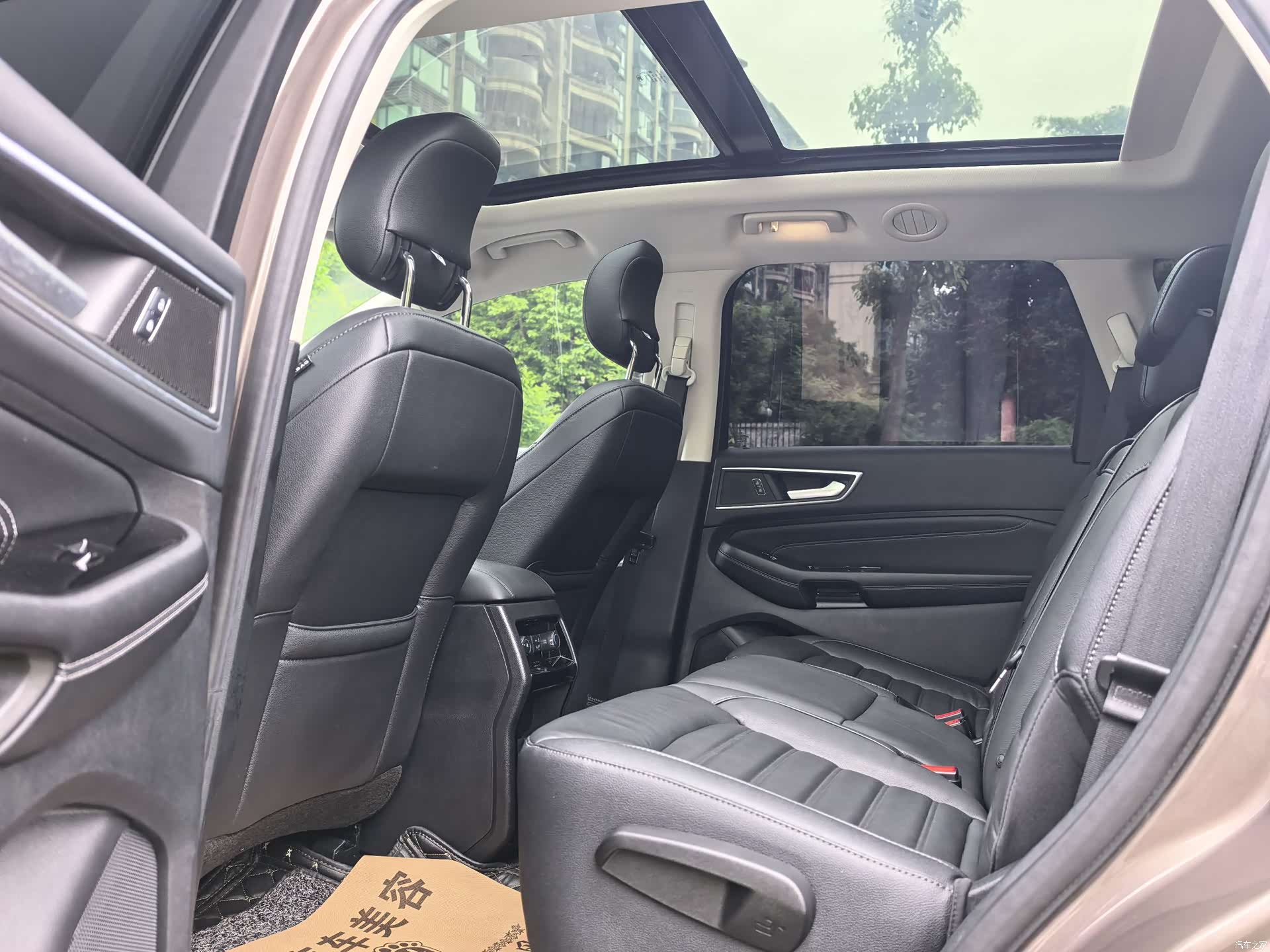 Ford Edge, 2020 11