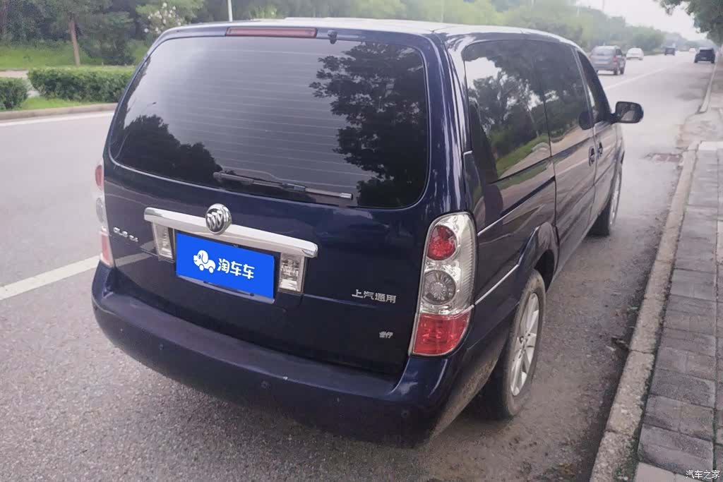 Buick GL8, 2017 3