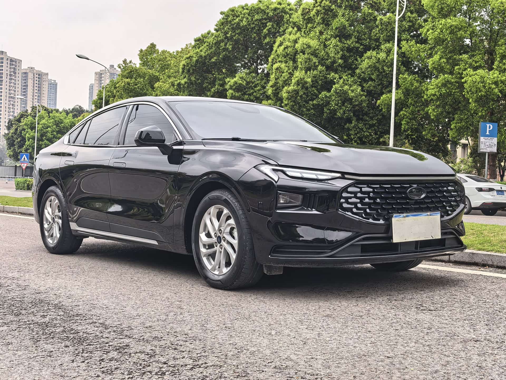 Ford Mondeo, 2023 3