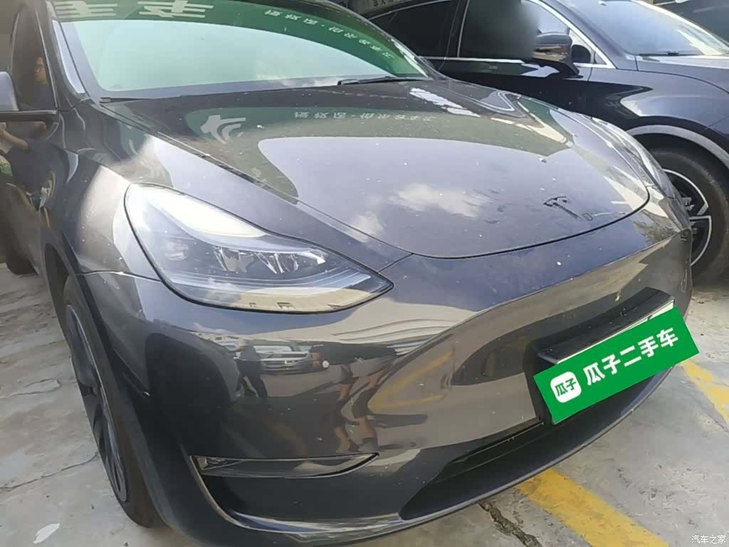 Tesla Model Y, 2024 4