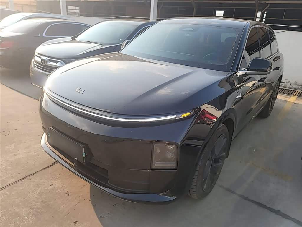 Li Auto L6