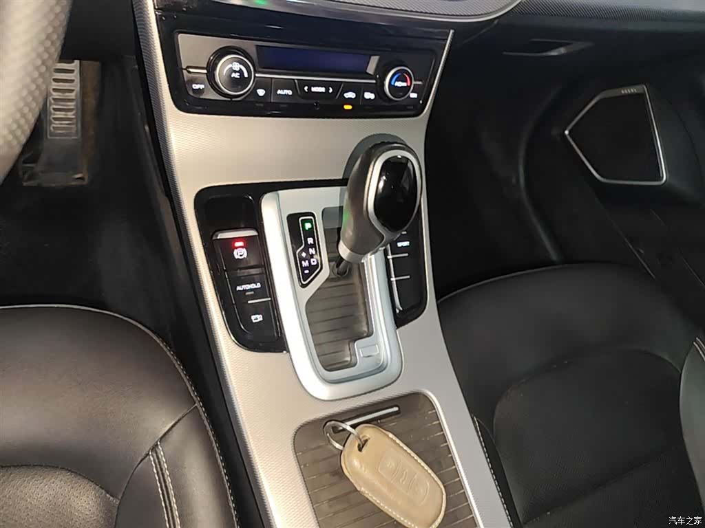 Geely Emgrand, 2019 14