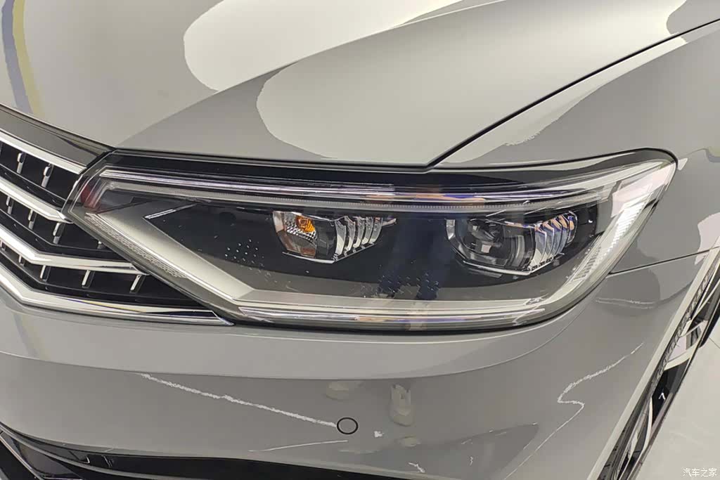 Volkswagen Magotan, 2024 все фото
