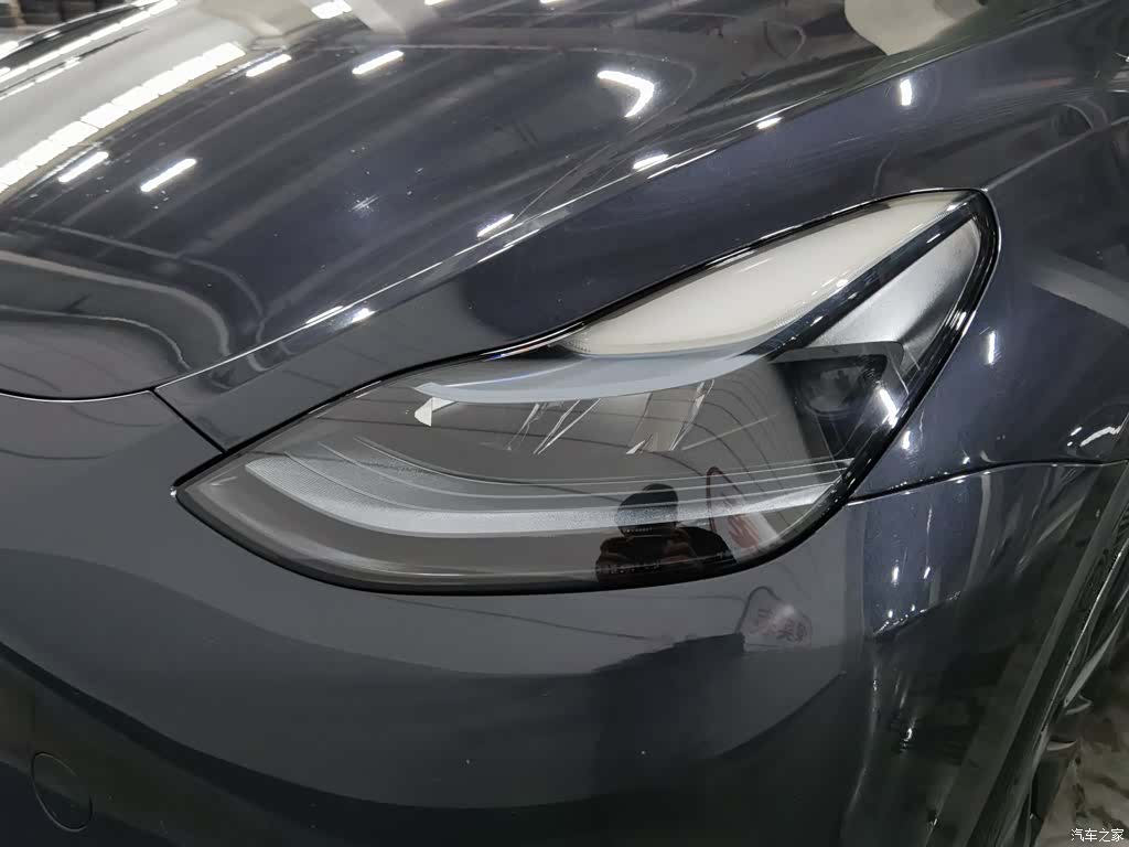 Tesla Model Y, 2024 7