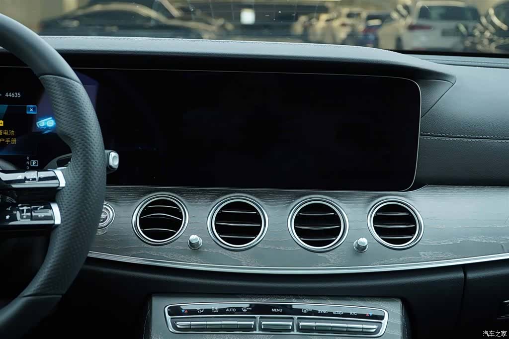 Mercedes-Benz E-Class, 2022 17