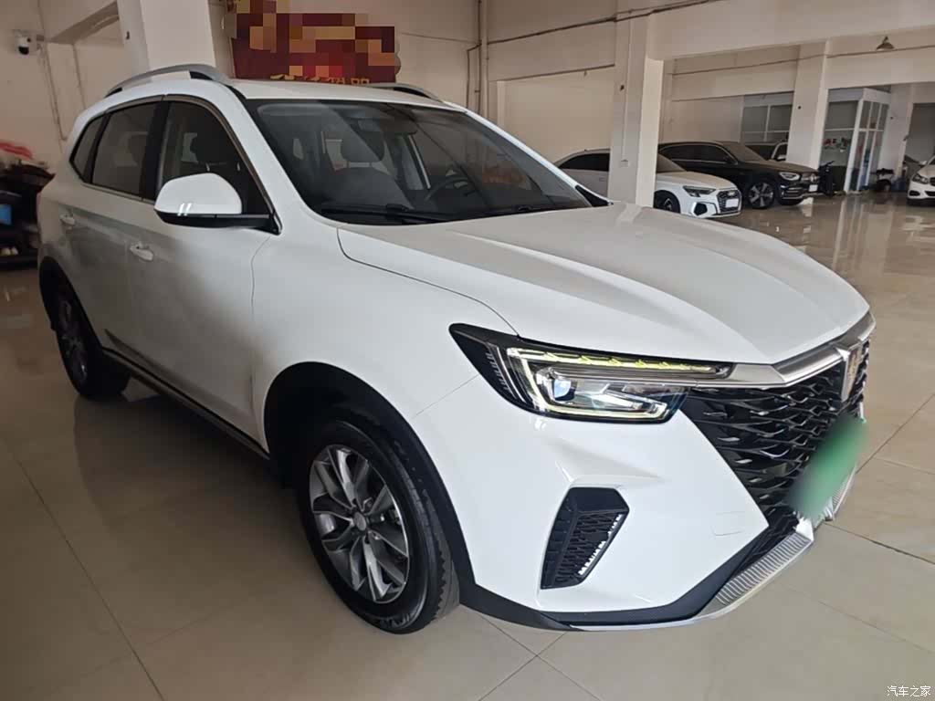 Roewe RX5, 2022 4