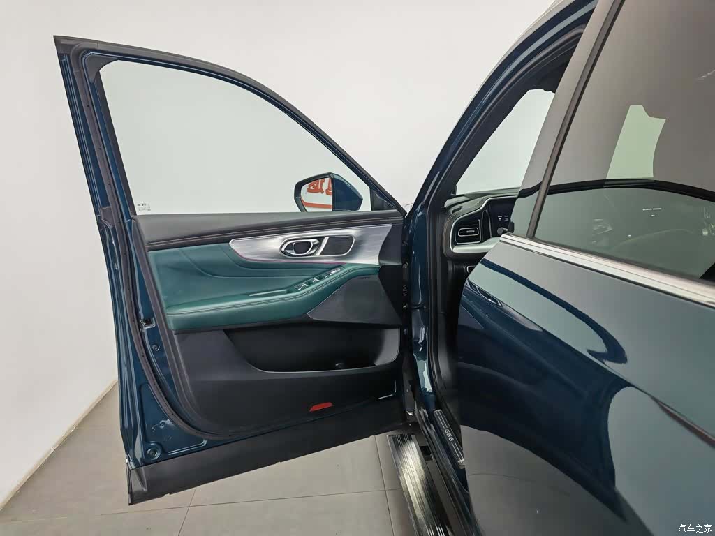 Trumpchi GS8, 2022 8